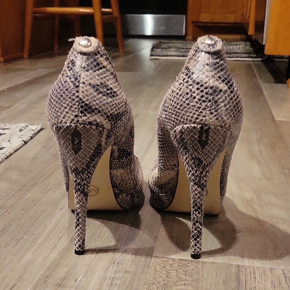 Michael Kors Brown and Tan Patterned Heels - Picture 3 of 5
